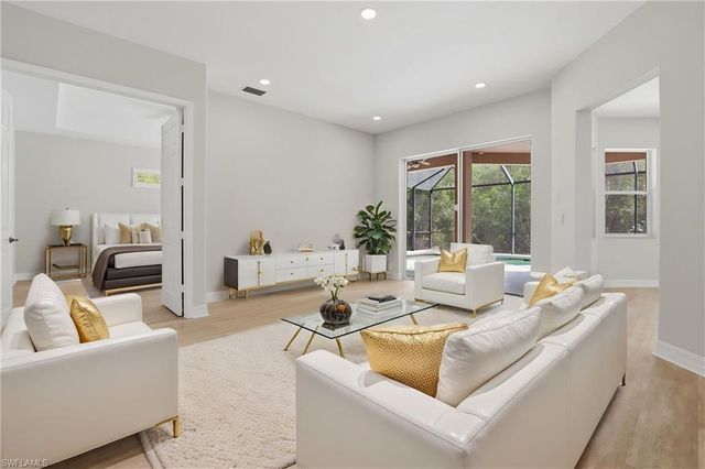 2480 52nd AVE NE, Naples, FL 34120