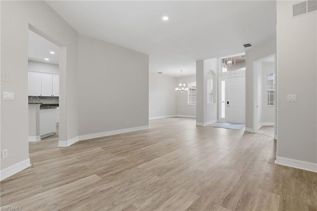 2480 52nd AVE NE, Naples, FL 34120