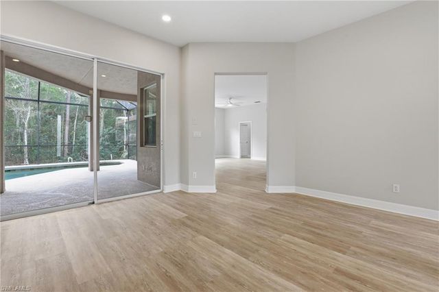 2480 52nd AVE NE, Naples, FL 34120