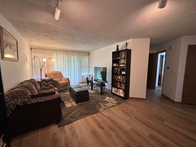21 TRUMAN Court A, Streamwood, IL 60107