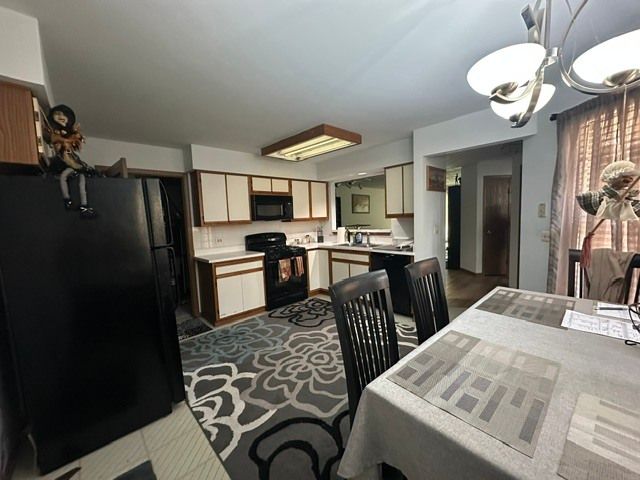 21 TRUMAN Court A, Streamwood, IL 60107