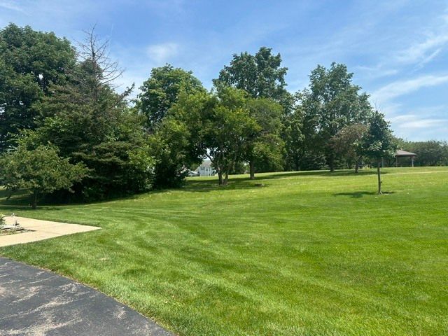 21 TRUMAN Court A, Streamwood, IL 60107