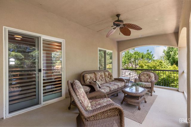 2902 Ragland Court, Bakersfield, CA 93311