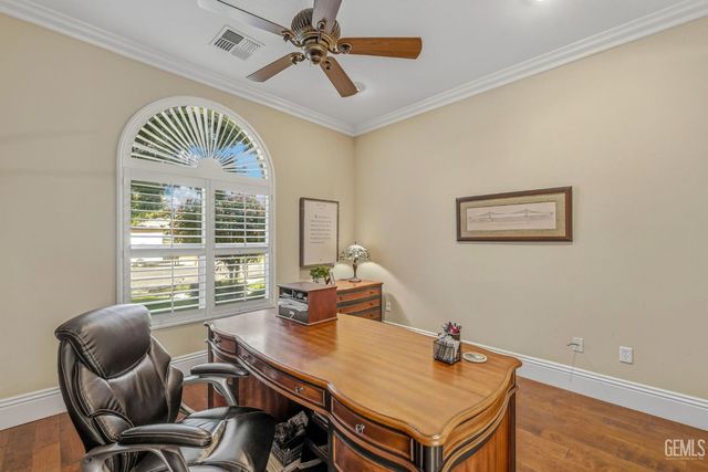 2902 Ragland Court, Bakersfield, CA 93311