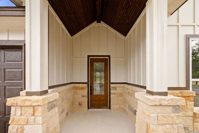 1194 Bob White, Spring Branch, TX 78070