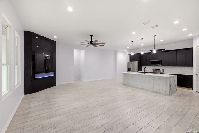 1194 Bob White, Spring Branch, TX 78070
