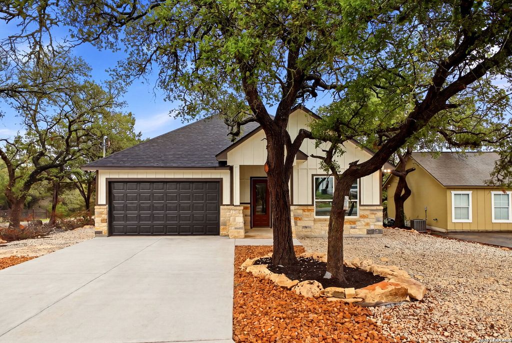 1194 Bob White, Spring Branch, TX 78070