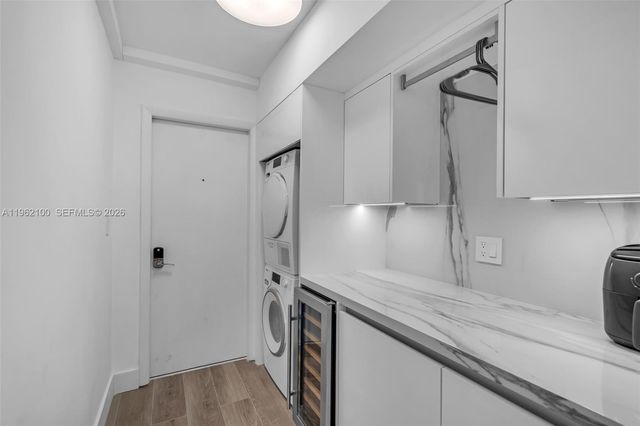 609 Ocean Dr 4G, Key Biscayne, FL 33149