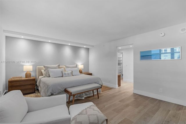 609 Ocean Dr 4G, Key Biscayne, FL 33149