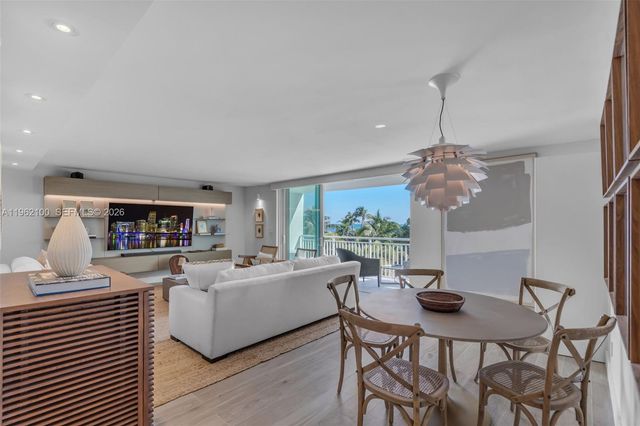 609 Ocean Dr 4G, Key Biscayne, FL 33149