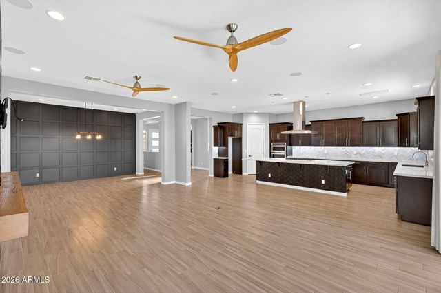 3532 E PENEDES Drive, Gilbert, AZ 85298
