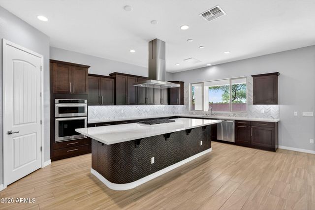 3532 E PENEDES Drive, Gilbert, AZ 85298
