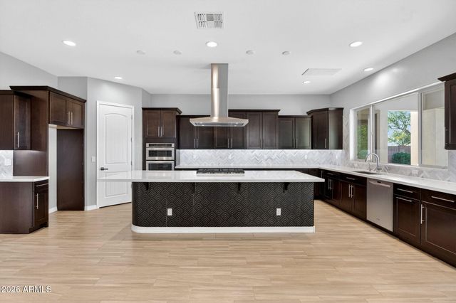 3532 E PENEDES Drive, Gilbert, AZ 85298