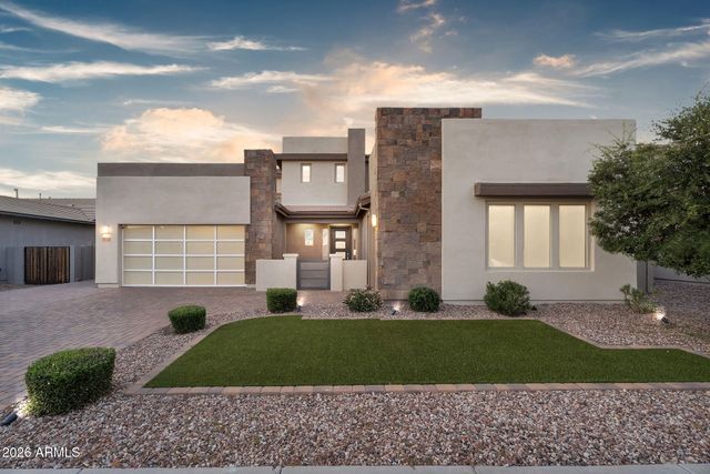 3532 E PENEDES Drive, Gilbert, AZ 85298