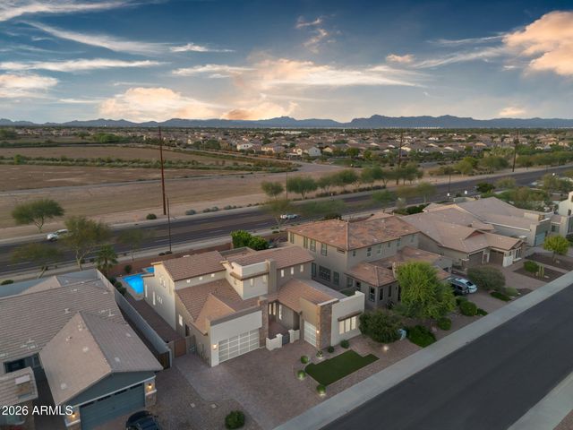 3532 E PENEDES Drive, Gilbert, AZ 85298