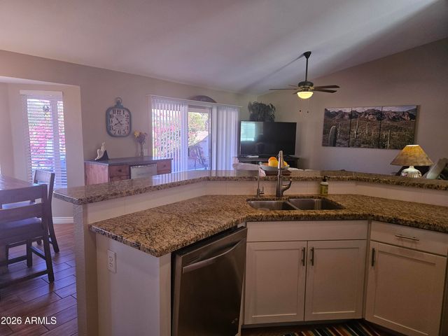 25426 S SPRING CREEK Road, Sun Lakes, AZ 85248
