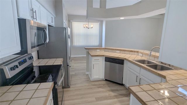 433 EASTBRIDGE DRIVE, Oviedo, FL 32765