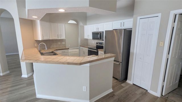 433 EASTBRIDGE DRIVE, Oviedo, FL 32765