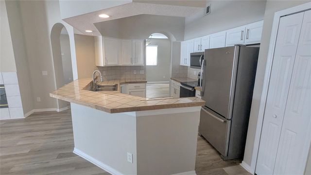 433 EASTBRIDGE DRIVE, Oviedo, FL 32765