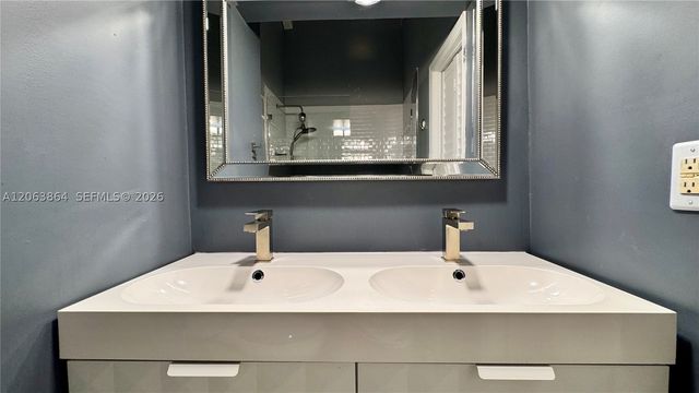 11344 SW 112th Cir Ln S, Miami, FL 33176