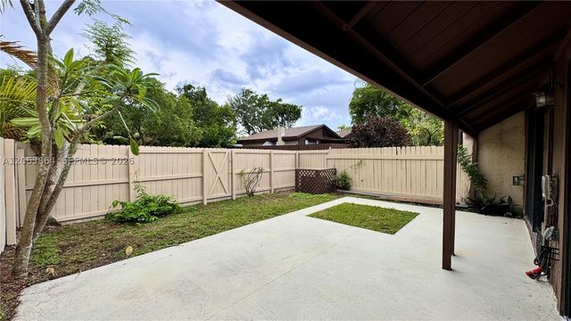 11344 SW 112th Cir Ln S, Miami, FL 33176