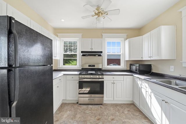 22422 WHITES FERRY RD, Dickerson, MD 20842
