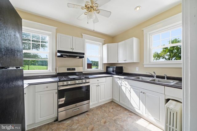 22422 WHITES FERRY RD, Dickerson, MD 20842