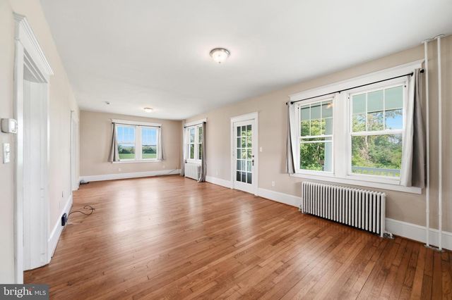 22422 WHITES FERRY RD, Dickerson, MD 20842