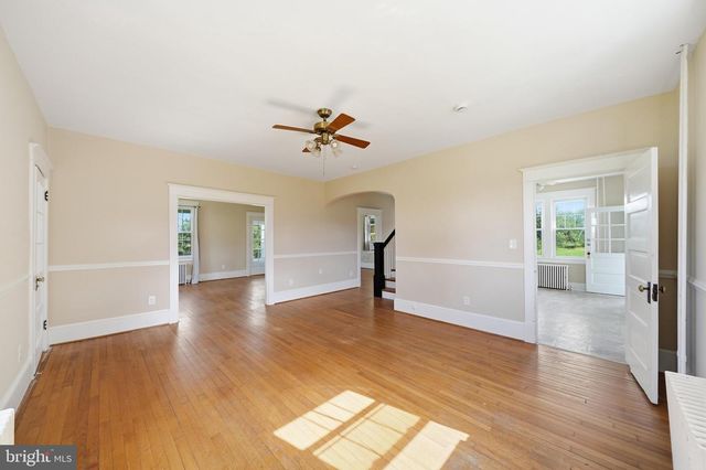 22422 WHITES FERRY RD, Dickerson, MD 20842
