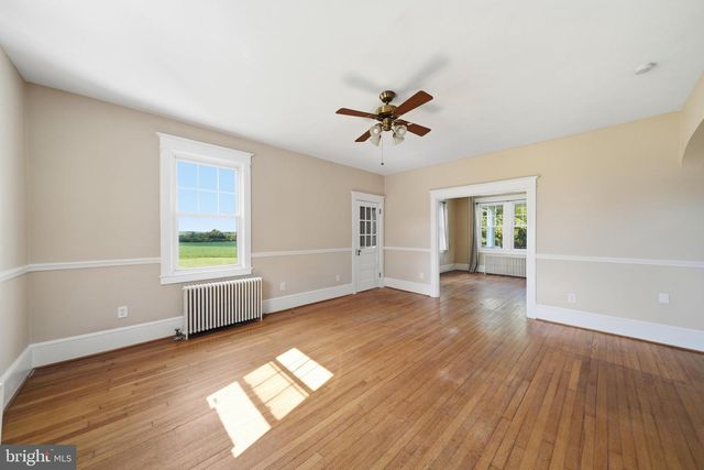 22422 WHITES FERRY RD, Dickerson, MD 20842