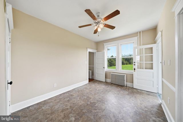 22422 WHITES FERRY RD, Dickerson, MD 20842