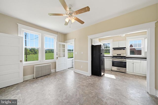 22422 WHITES FERRY RD, Dickerson, MD 20842