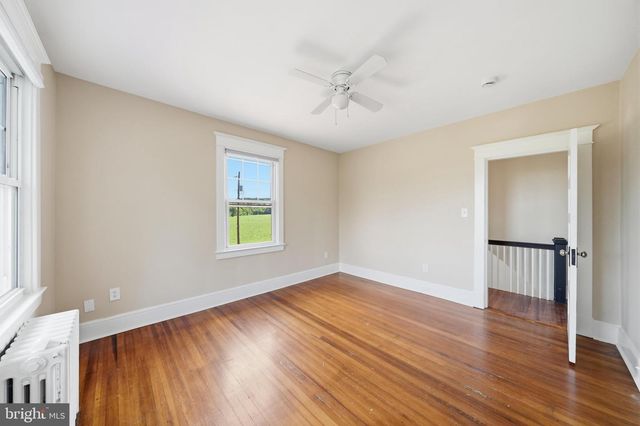 22422 WHITES FERRY RD, Dickerson, MD 20842