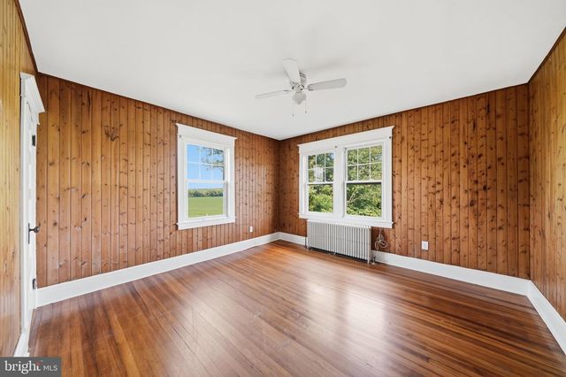 22422 WHITES FERRY RD, Dickerson, MD 20842