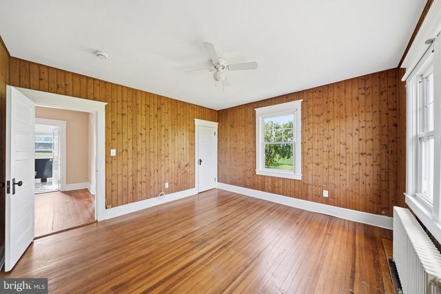 22422 WHITES FERRY RD, Dickerson, MD 20842