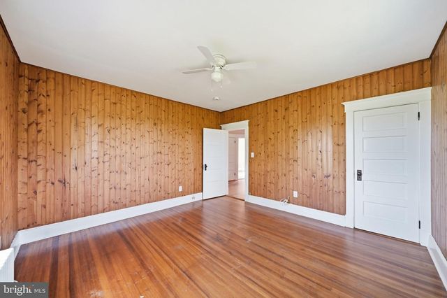 22422 WHITES FERRY RD, Dickerson, MD 20842