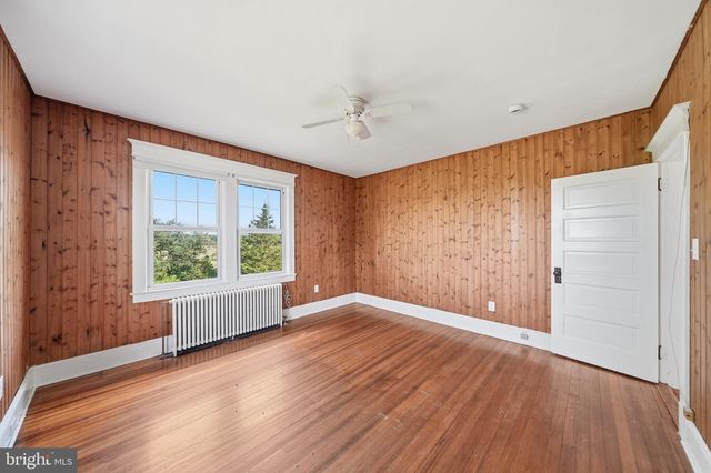 22422 WHITES FERRY RD, Dickerson, MD 20842