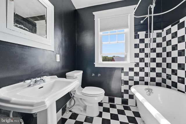 22422 WHITES FERRY RD, Dickerson, MD 20842