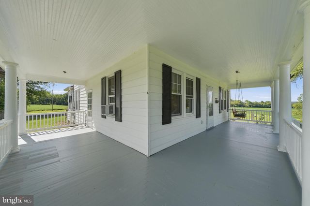 22422 WHITES FERRY RD, Dickerson, MD 20842