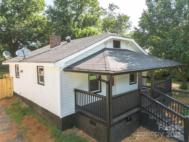 1919 Gay Street, Statesville, NC 28625
