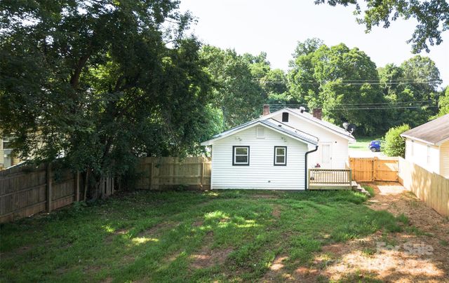 1919 Gay Street, Statesville, NC 28625