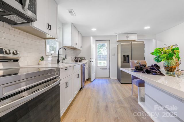 1919 Gay Street, Statesville, NC 28625