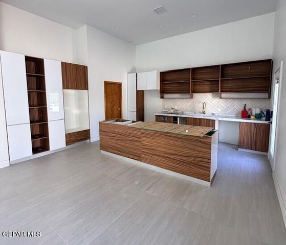 115 BIRD Avenue, El Paso, TX 79922