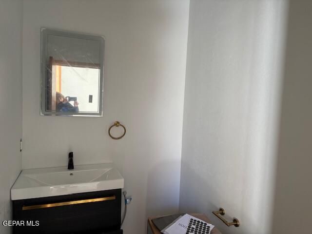 115 BIRD Avenue, El Paso, TX 79922