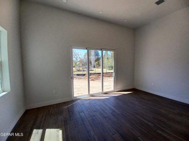 115 BIRD Avenue, El Paso, TX 79922