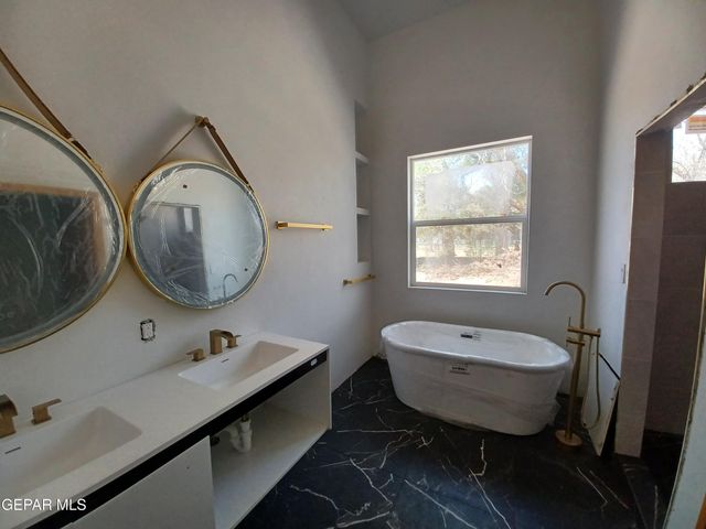 115 BIRD Avenue, El Paso, TX 79922