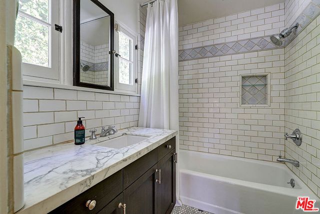 6630 Colgate Avenue, Los Angeles, CA 90048