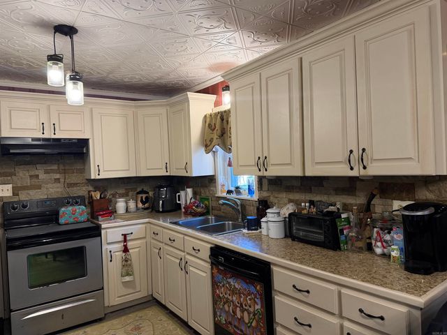 512 West Street, White Hall, AR 71602