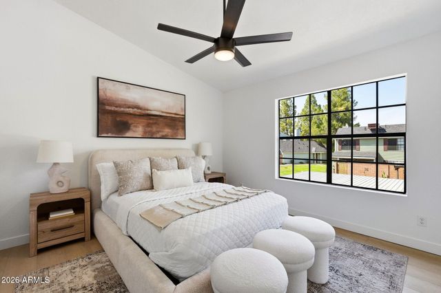 4841 E KACHINA Trail 3, Phoenix, AZ 85044