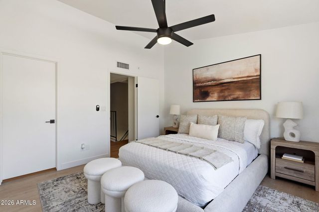 4841 E KACHINA Trail 3, Phoenix, AZ 85044